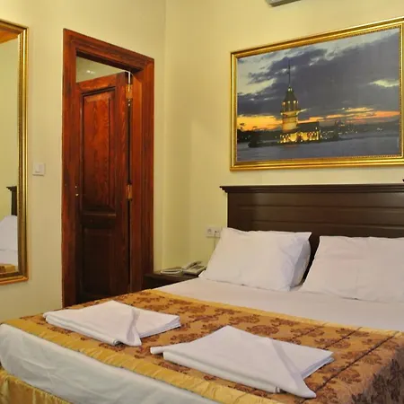 Room In Guest Room - Double Bed With Private Bathroom Close Blue Mosque Istanbul